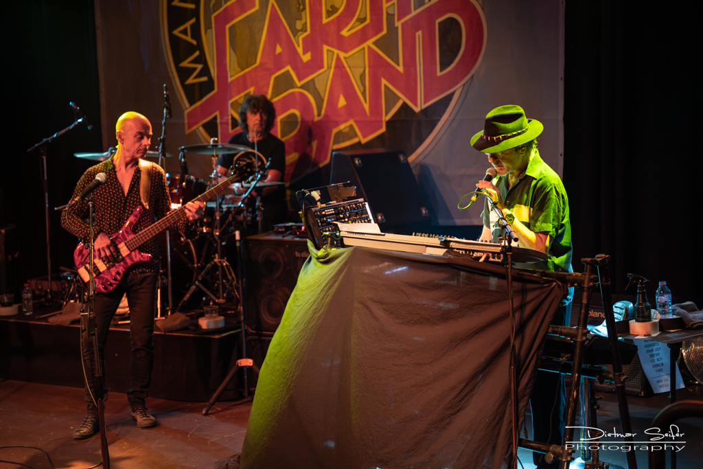 Manfred Mann`s Earth Band Manfred Mann`s Earth Band