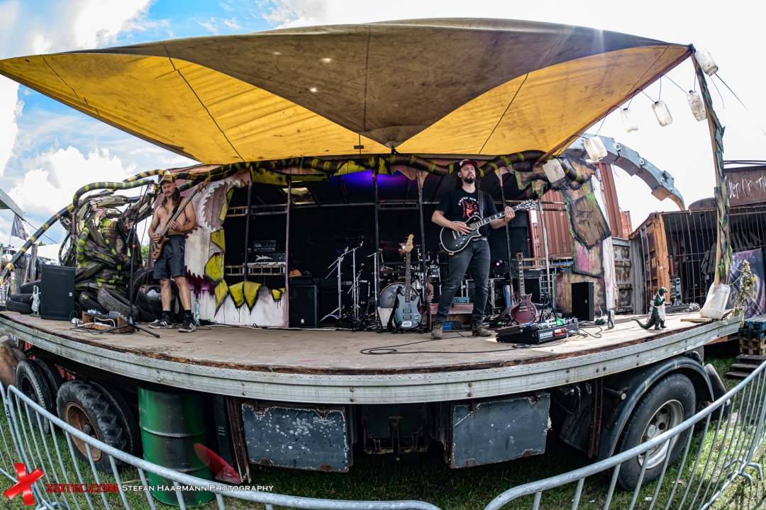 GODZILLA IN THE KITCHEN | 2025-07-28 GODZILLA IN THE KITCHEN | 2025-07-28